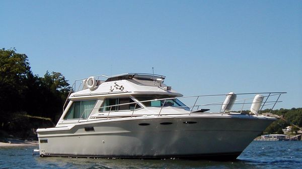 Sea Ray 355T Trawler 