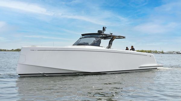 Pardo Yachts 50 Walkaround