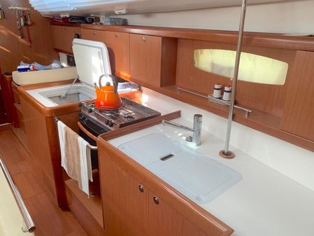 Beneteau Oceanis 43 image