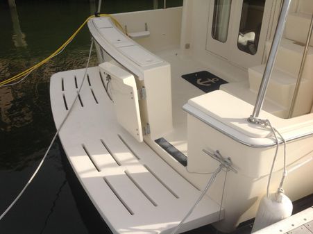 Mainship 34 Trawler image