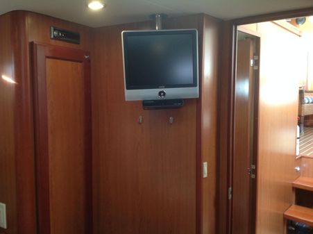 Mainship 34 Trawler image