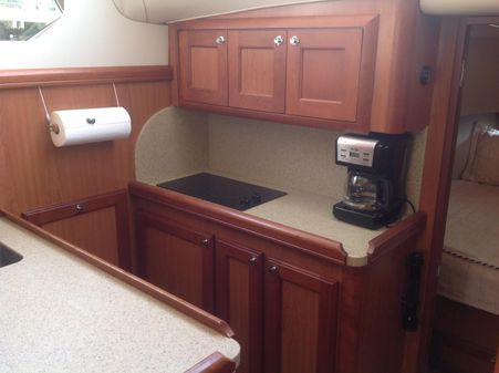 Mainship 34 Trawler image