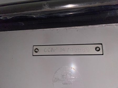 Chris-Craft 381 Catalina image