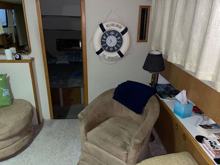 Chris-Craft 381 Catalina image