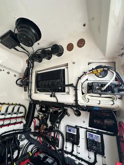 Ocean-master 31-CENTER-CONSOLE image