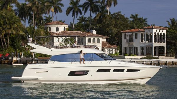Prestige 550 Flybridge