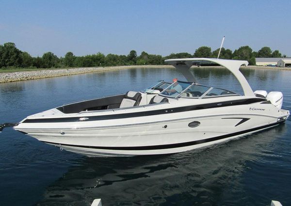 Crownline 330 XSS image