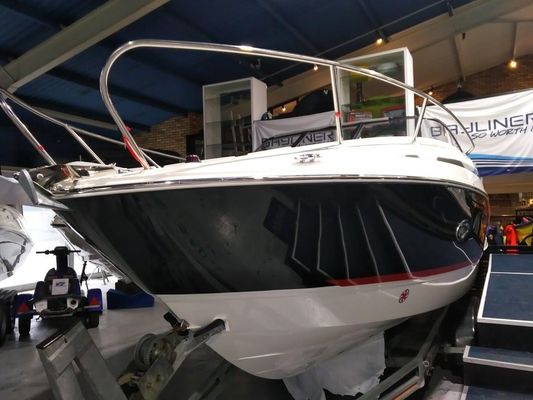 Bayliner 742CU - main image