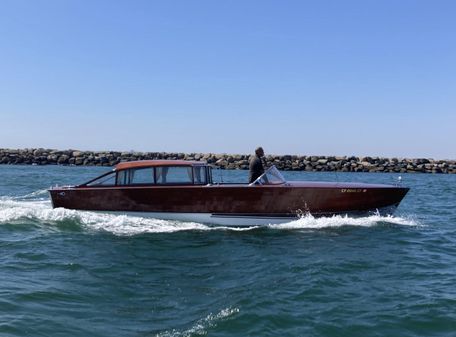 Serenella Limo Tender image