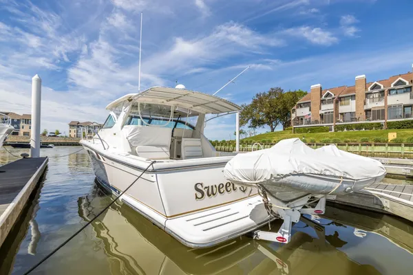 Tiara Yachts 3800 Open image