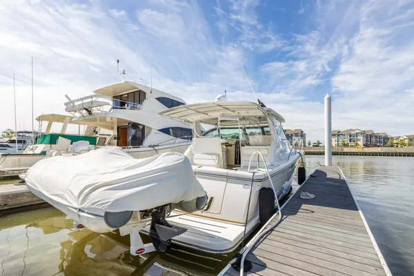 Tiara Yachts 3800 Open image