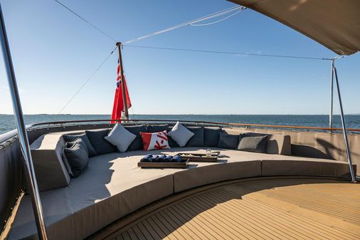 Laurent-giles TSDMY-GENTLEMAN-S-MOTOR-YACHT image