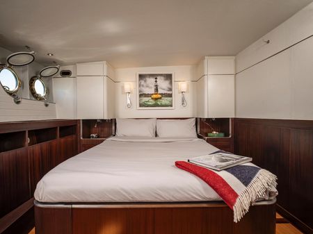 Laurent-giles TSDMY-GENTLEMAN-S-MOTOR-YACHT image