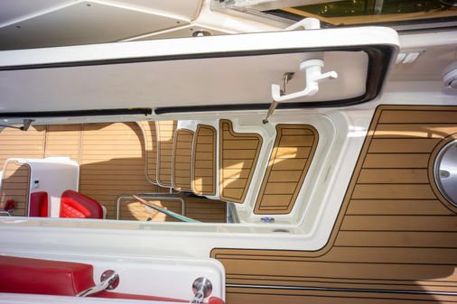 Sea Ray 44 Sedan Bridge image