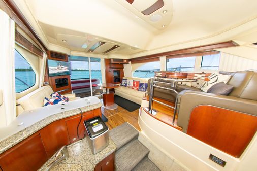 Sea Ray 44 Sedan Bridge image