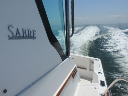 Sabre Hardtop Express image