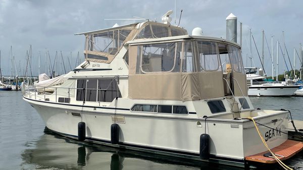 Tollycraft 44 Cockpit Motor Yacht