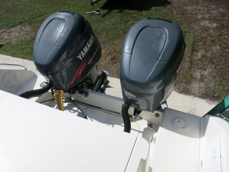 Pursuit 2870 Walkaround image