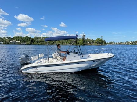 Boston-whaler 180-DAUNTLESS image