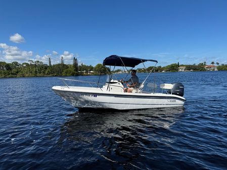 Boston-whaler 180-DAUNTLESS image