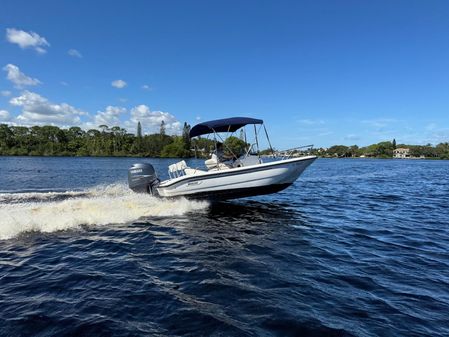 Boston-whaler 180-DAUNTLESS image