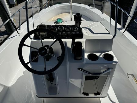 Boston-whaler 180-DAUNTLESS image