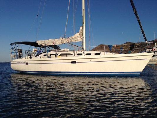 Catalina 380 - main image