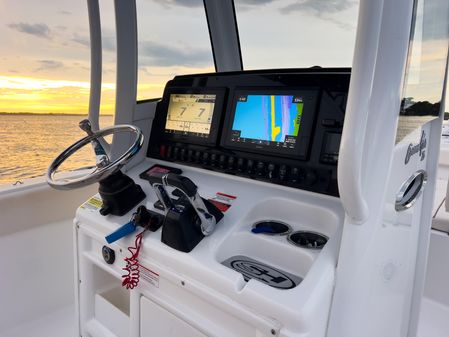 Sea Hunt Gamefish 25 image