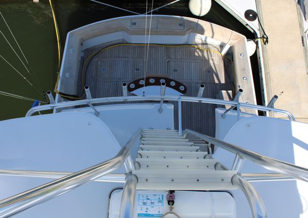 Hatteras 60 Convertible image