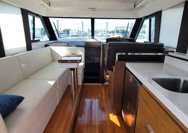 Tiara Yachts 39 image