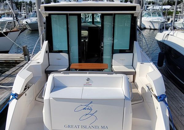 Tiara Yachts 39 image