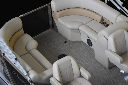 Bentley Pontoons 240 Navigator image
