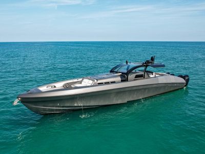 2019 Midnight Express60 Pied-a-Mer