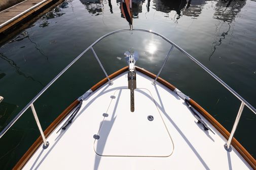 Hinckley 37 Picnic Boat image