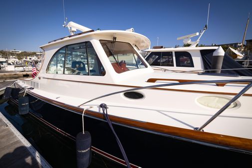 Hinckley 37 Picnic Boat image