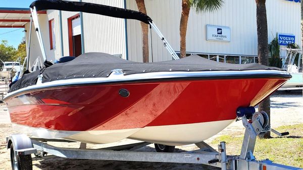 Bayliner Element E18