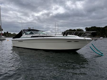 Sea Ray 390 Express Cruiser image