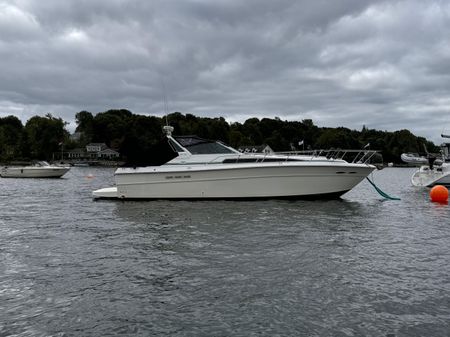 Sea Ray 390 Express Cruiser image