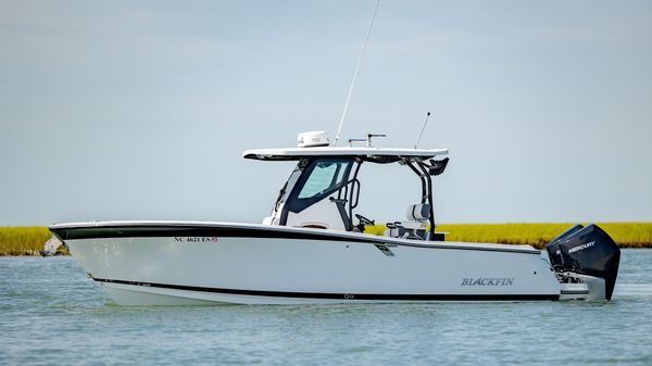 Blackfin 272 CC
