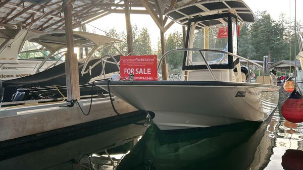 Boston Whaler Montauk 190 