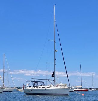 Hunter 38 image