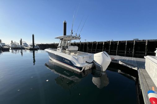 Boston Whaler 230 Outrage image