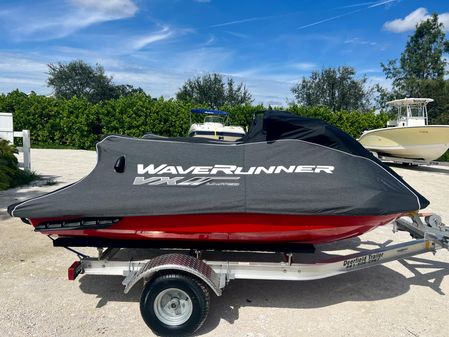 Yamaha-waverunner VX-CRUISERS-LIMITED image