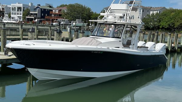 Edgewater 370CC 