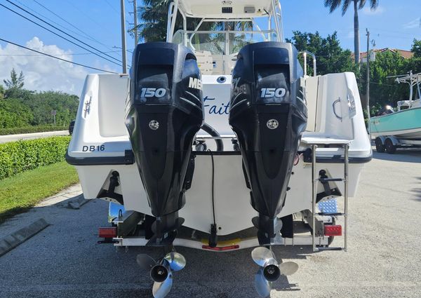 Boston-whaler 255-CONQUEST image