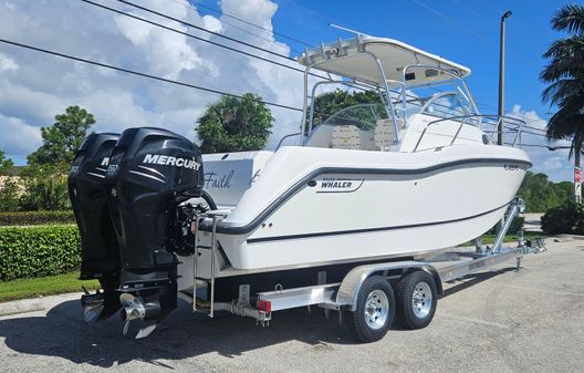 Boston-whaler 255-CONQUEST image