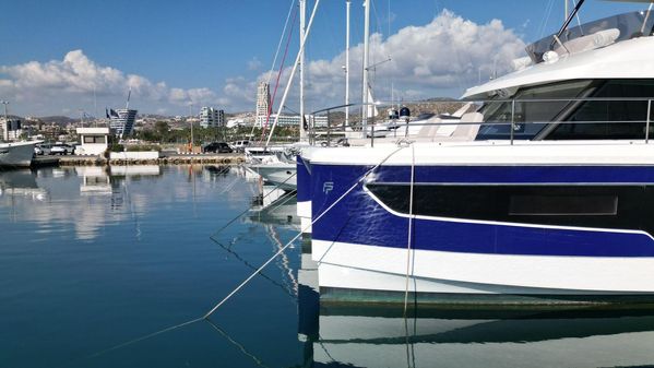 Fountaine Pajot MY5 image