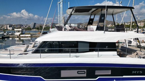 Fountaine Pajot MY5 image