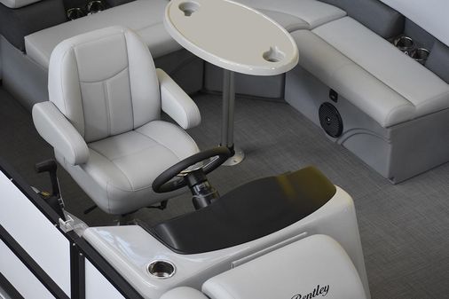 Bentley-pontoons 240-CRUISE image