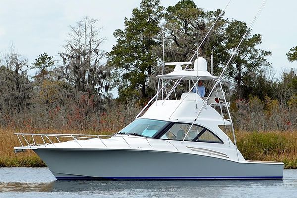 Hatteras GT45X Flybridge - main image